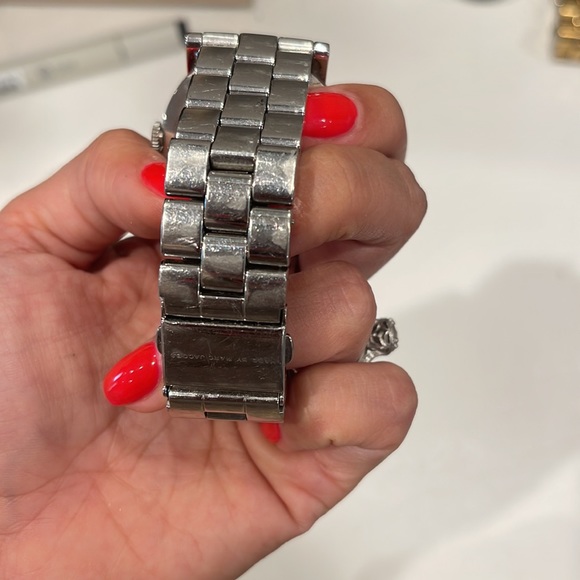 Marc Jacobs Silver Watch - Picture 2 of 2
